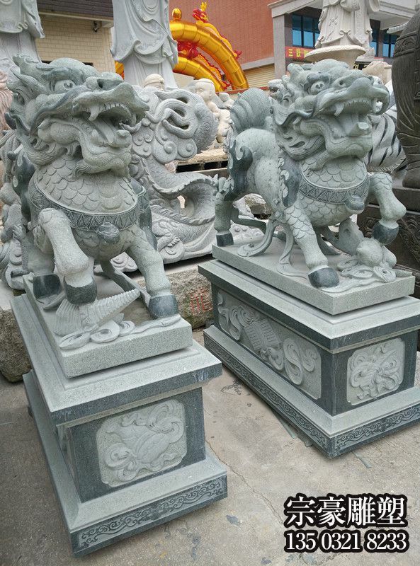 園林景觀(guān)砂石石雕麒麟雕塑 園林景觀(guān)砂石石雕麒麟雕塑